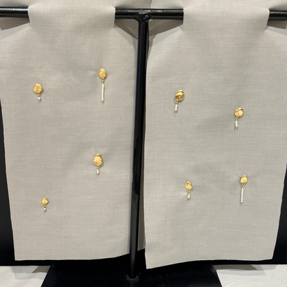 JM PEARL STUD EARRINGS